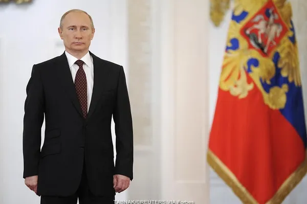 VLADIMIR PUTIN - ولادیمیر ولادیمیرویچ پوتین (به روسی: Владимир Владимирович Путин) دومین رئیس جمهور کشور روسیه بعد از فروپاشی اتحاد جماهیر شوروی