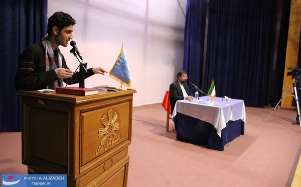 جلسه داغ پرسش و پاسخ دانشجویان دانشگاه محقق اردبیلی با حضور دکتر رضایی