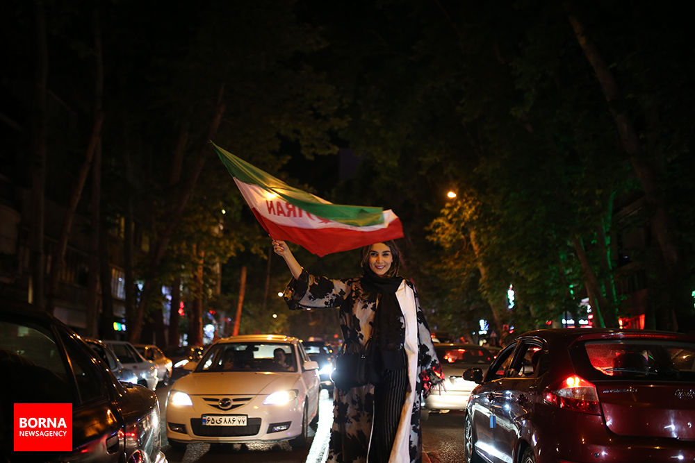تابناک.