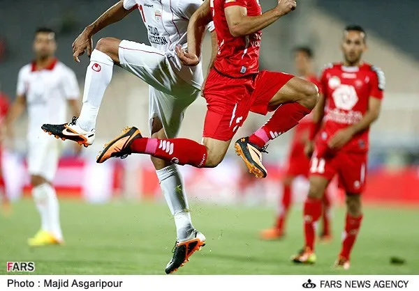 دیدار تیم های فوتبال پرسپولیس و فولاد خوزستان در ورزشگاه آزادی تهران
جمعه 8 شهریور
