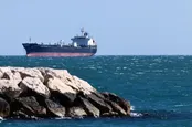 عبور جریان انرژی از تنگه هرمز سرعت گرفت