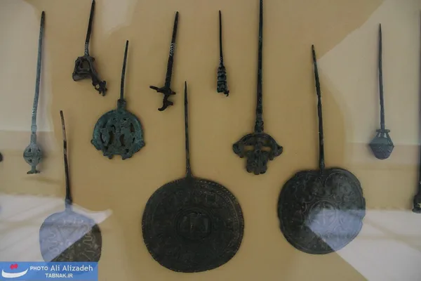 سر سنجاق های میله ای و گرد-لرستان-هزاره نخست پیش از میلاد