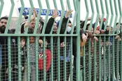 بررسی بازگشت تماشاگران از سوی شورای تأمین؛ دستور وزیر سکوی ورزشگاه‌ها را پر می‌کند؟