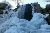 آبشار یخ زده گنج نامه/همدان