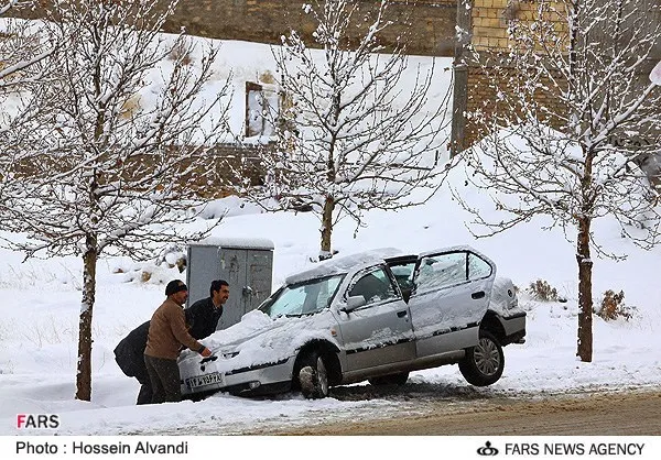 بارش برف در همدان
