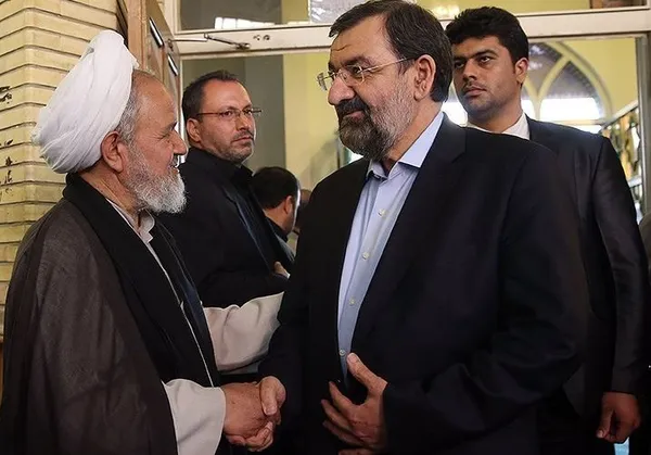 محسن رضایی در حاشیه مجلس ترحیم همسر نماینده&zwnj; ولی&zwnj;فقیه در سپاه/TASNIM
