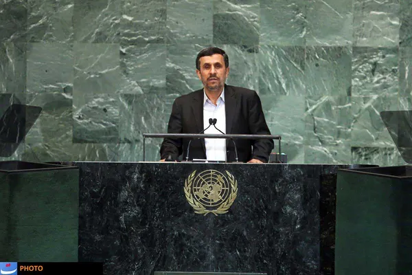 هشتمین و آخرین سخنرانی محمود احمدی&zwnj;نژاد در ششم مهر ماه ۱۳۹۱ (۲۷ سپتامبر ۲۰۱۲) به سخنرانی &laquo;زنده باد بهار&raquo; معروف شد؛ جایی که محمود احمدی&zwnj;نژاد سخنانش را با &laquo;زنده باد بهار، زنده باد بهار، زنده باد بهار&raquo; به پایان برد.