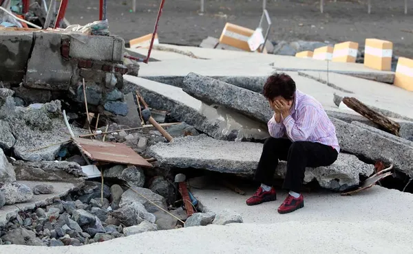 خسارت طوفان سانبا در یسوئو کره جنوبی
17 سپتامبر 2012
Hyung Min-soo/Yonhap/Associated Press
