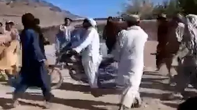 برگزاری رقص عروسی با صدای اگزوز موتور!