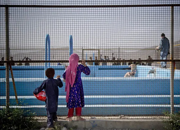 امید و حسرت؛ عکسی به یادگار مانده از عکاس مقتول Anja Niedringhaus / AP
