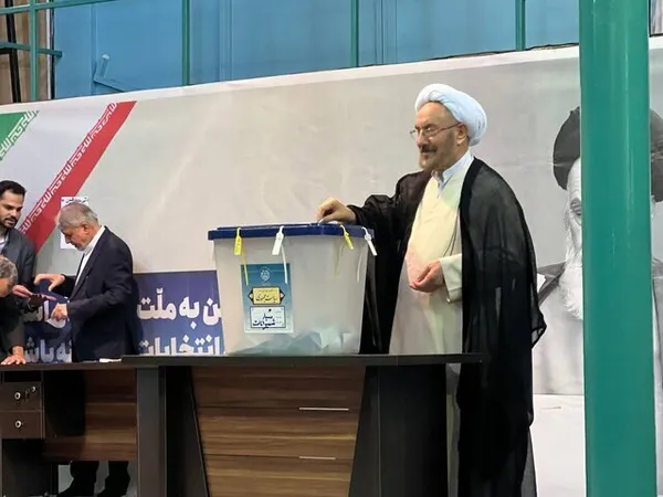 حجت الاسلام والمسلمین علی یونسی مشاور رییس جمهور در امور اقوام و اقلیت&zwnj;های قومی و مذهبی در دولت دوزاردهم