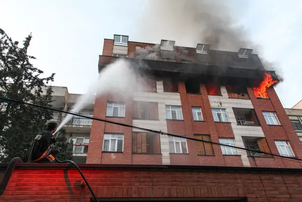 آتش سوزی در محله قیطریه بر اثر انفجار گاز/ایسنا
