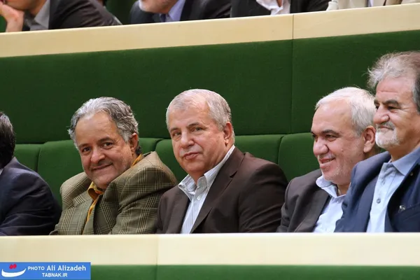 مهمان های غیر سیاسی مراسم تحلیف