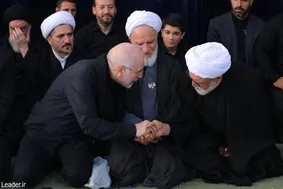 تصویری از قالیباف و آیت‌الله مروی در مصلی تهران
