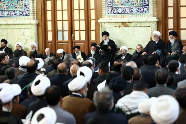 عصر شنبه مراسم ترحیم و بزرگداشت آیت&zwnj;الله طبسی تولیت فقید آستان قدس رضوی، در رواق امام خمینی(ره) حرم مطهر امام رضا(ع) برگزار شد.
