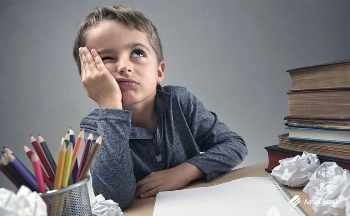در تکالیف مدرسه بچهها همراهی کنیم یا دخالت؟ در تکالیف مدرسه بچهها همراهی کنیم یا دخالت؟