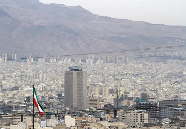 خیابان طالقانی و دامنه های جنوب شرقی تهران