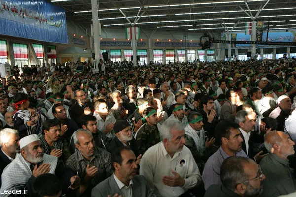 دیدار هزاران نفر از بسیجیان استان خراسان شمالی
۱۳۹۱/۰۷/۲۴