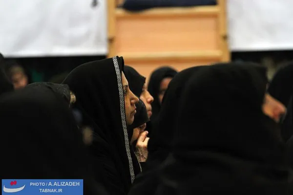 دیدار و استقبال خانواده محترم شهدا از حضور محسن رضایی در گلزار شهدای آستانه اشرفیه