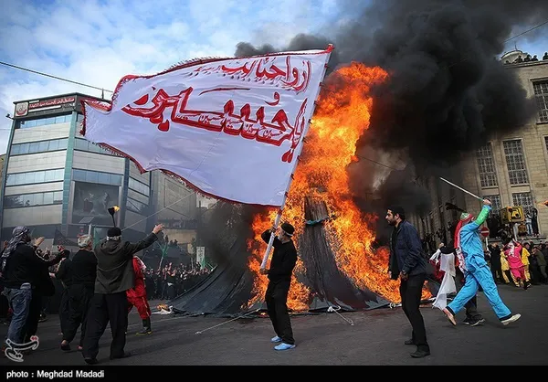 خیمه سوزان ظهر عاشورا - چهار راه گلوبندک تهران 