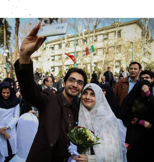 مراسم جشن ازدواج شش زوج دانشجو دانشگاه تهران ظهر یکشنبه در جوار مزار شهدای گمنام دانشگاه تهران برگزار شد./MEHR
