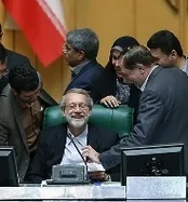چه‌ کسی به نمایندگان‌ پیامک‌ لطیفه ارسال می‌کند؟