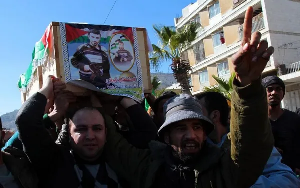 تشییع یکی از جان&zwnj;باختگان فلسطینی به دست ارتش رژیم صهیونیستی در غرب نابلوس/xinhua
