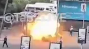 لحظات انفجارهای دمشق همزمان با ورود مکرون