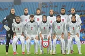 ورود اعضای تیم ملی فوتبال زنان ایران از مرز زمینی؛ استقبال در ۳ ایستگاه پس از نه به پناهندگی