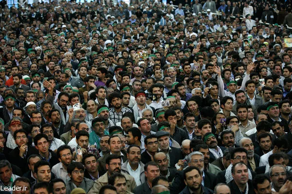 ديدار خانواده‌هاي معظم شهدا و ايثارگران با رهبر انقلاب

22/07/91