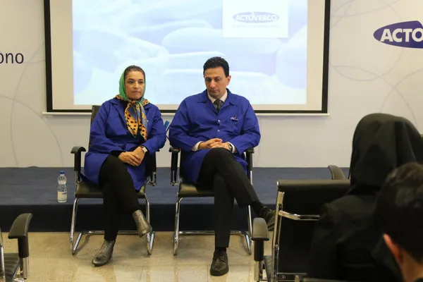 تابناک.