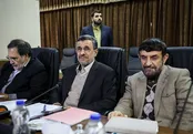 عضویت احمدی‌نژاد در مجمع تشخیص تمدید می‌شود؟