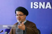 قصد خارج‌کردن دانشگاه‌آزاد از زیرنظر وزارت‌علوم را نداریم