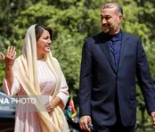 وزیرخارجه : چطور به تو گیر ندادند خانم؟!