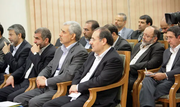 افطاری رهبر انقلاب و دولت