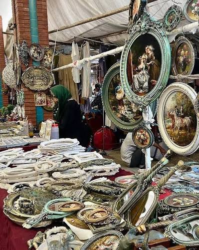 بازاری برای صبورها/ از خیابان جمهوری تا ترافیک عباس‌آباد؛ چه بر سر جمعه‌بازار پروانه آمد؟