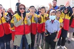 تابناک.