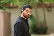 «سینا مهراد» هم مجری تلویزیون شد!