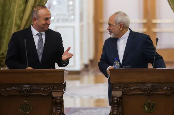 دیدار و نشست خبری مشترک وزیران خارجه ایران و ترکیه./ISNA
