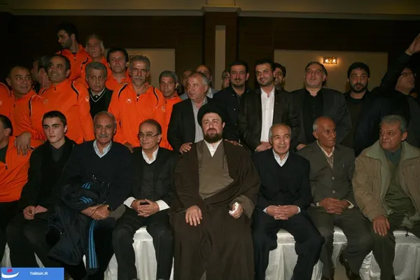 یادگار امام، مهمان پیشکسوتان پرسپولیس 