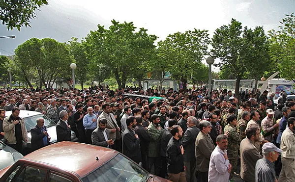 مراسم تشییع پیکر شهید مصطفی میر نعمتی صبح روز چهارشنبه در شهرک شریعتی خانی آباد نو با حضور مردم برگزار شد/MEHR
