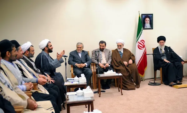 دیدار اعضای ستاد نکوداشت علیمردان خان بختیاری با مقام معظم رهبری/Leader Official Website
