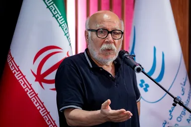 عکس: مراسم اهدای نشان درجه یک هنری به علیرضا داوودنژاد