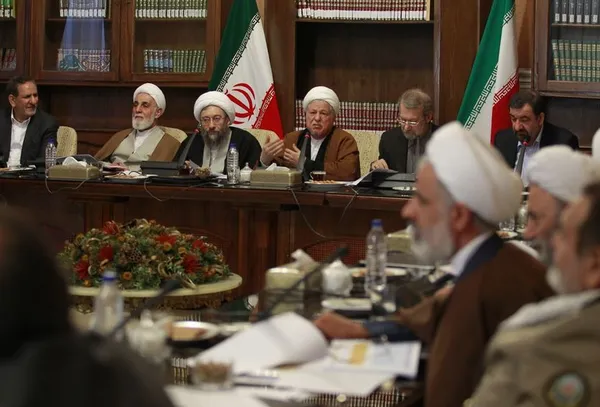 جلسه مجمع تشخیص مصلحت نظام روز شنبه با حضور اعضا و به ریاست آیت الله اکبر هاشمی رفسنجانی در محل این نهاد برگزار شد./IRNA
