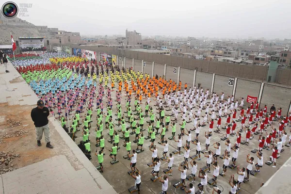 برنامه ورزشی در زندانی در لیما، پرو
ENRIQUE CASTRO-MENDIVIL/REUTERS
