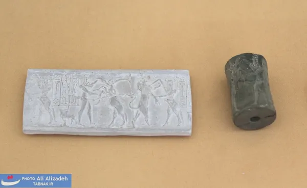 مهر سنگی تخت -شوش-واسط هزاره چهارم پیش از میلاد