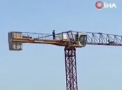 نماز خواندن بر روی تاور کرین 60 متری