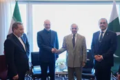 دیدار نخست‌وزیر پاکستان با قالیباف