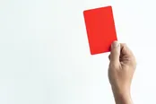 کارت قرمز زنان به برنامه کاندیداها برای «حقوق زنان»