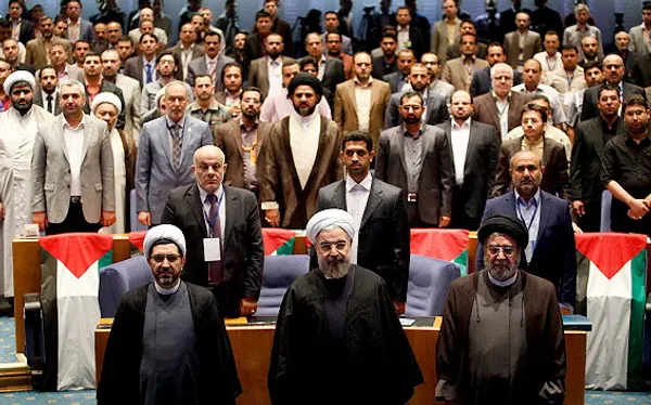 مراسم افتتاحیه اجلاس رادیو تلویزیون&zwnj;های کشورهای اسلامی روز یکشنبه با حضور حسن روحانی رئیس جمهور در محل سالن همایش&zwnj;های صدا و سیما برگزار شد./MEHR
